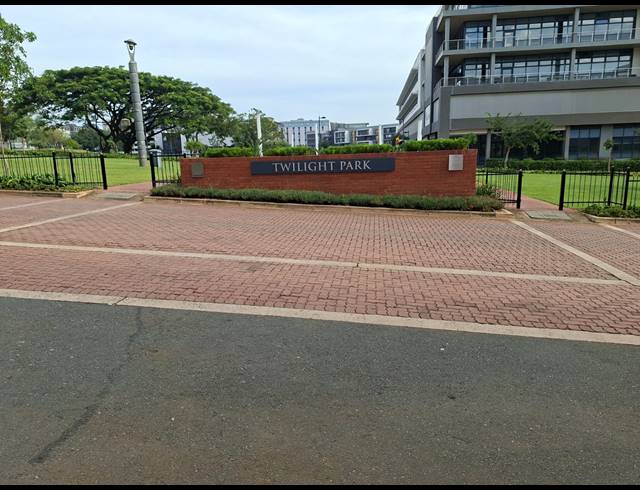 2 BEDROOM APARTMENT FOR SALE IN UMHLANGA RIDGE